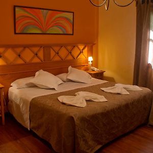 Hostal Cruz Chica